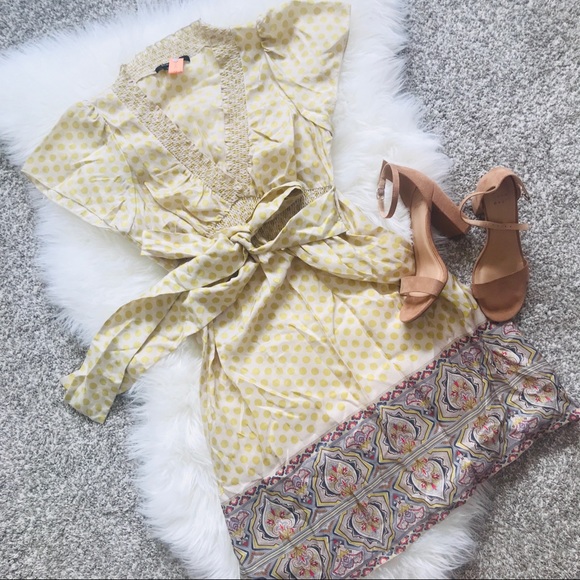 BCBGMaxAzria Dresses & Skirts - 🎉HOST PICK🎉 BCBG MAXAZRIA | Silk Pastel Dress